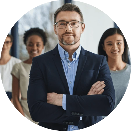 Confident marketing expert leading a diverse team, representing FusionCode's digital marketing expertise